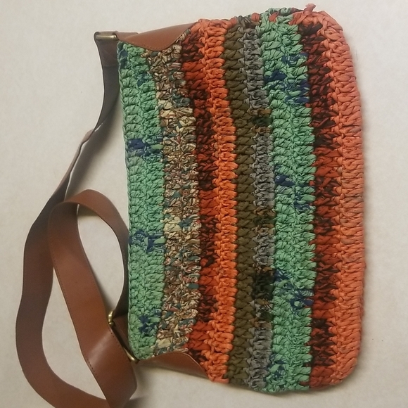 Earthredz crossbody wooven bag - Picture 2 of 11